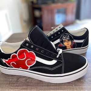 i make custom shoes/ Instagram: felix.customs